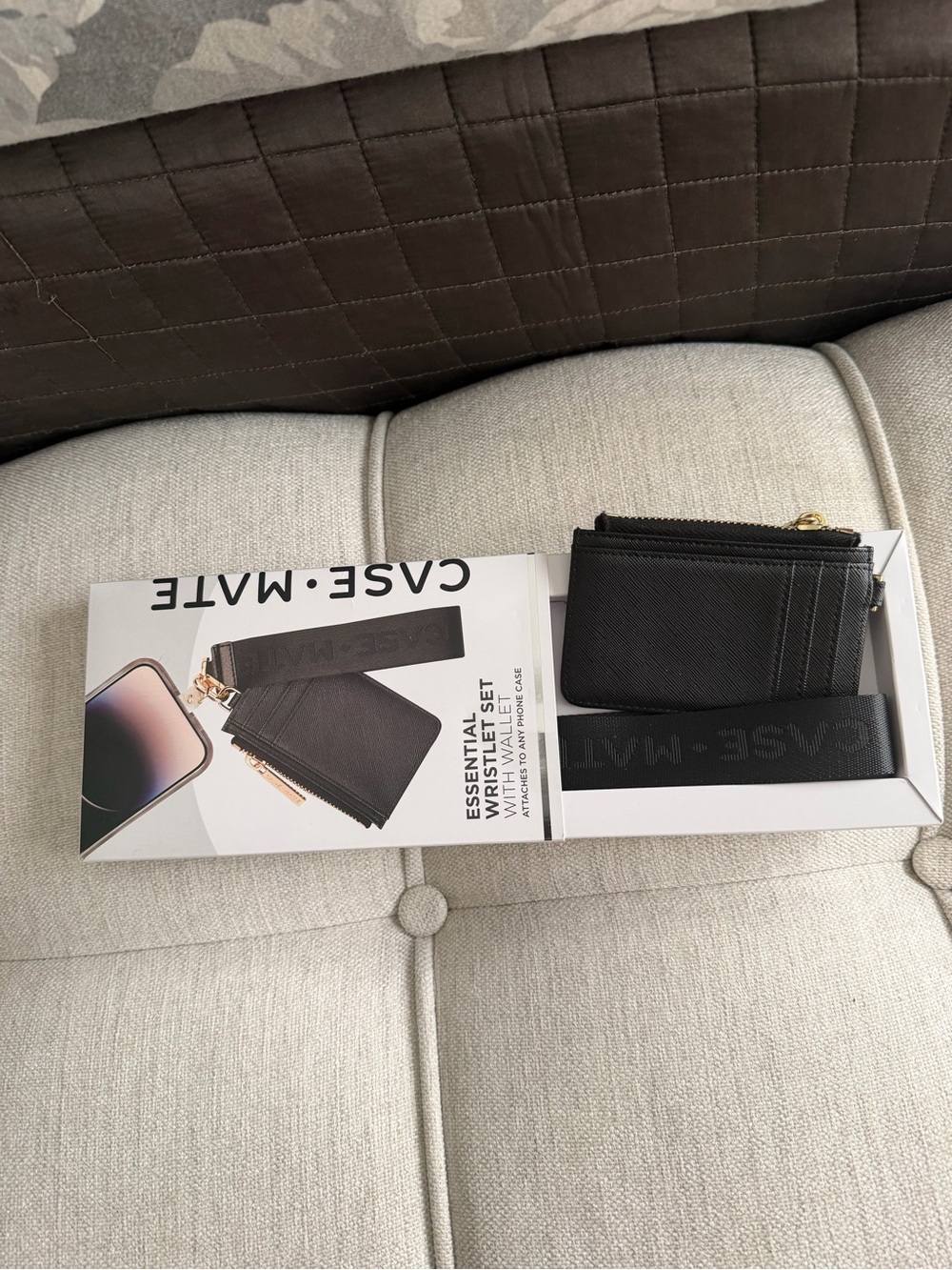 case-mate Black Essential Wristlet Wallet with Strap